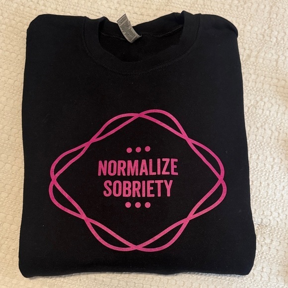 Gildan Other - 🆕Gildan Crewneck Sweatshirt with Custom Design. XXL. NWOT!💥💥